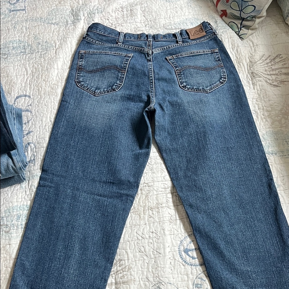 Wrangler Men's Classic Denim Jeans - Picture 9 of 9
